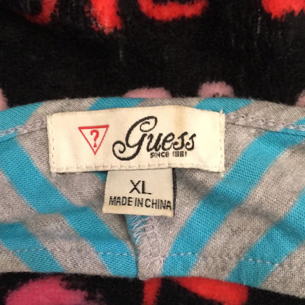Guess shirt - Picture 2 of 3